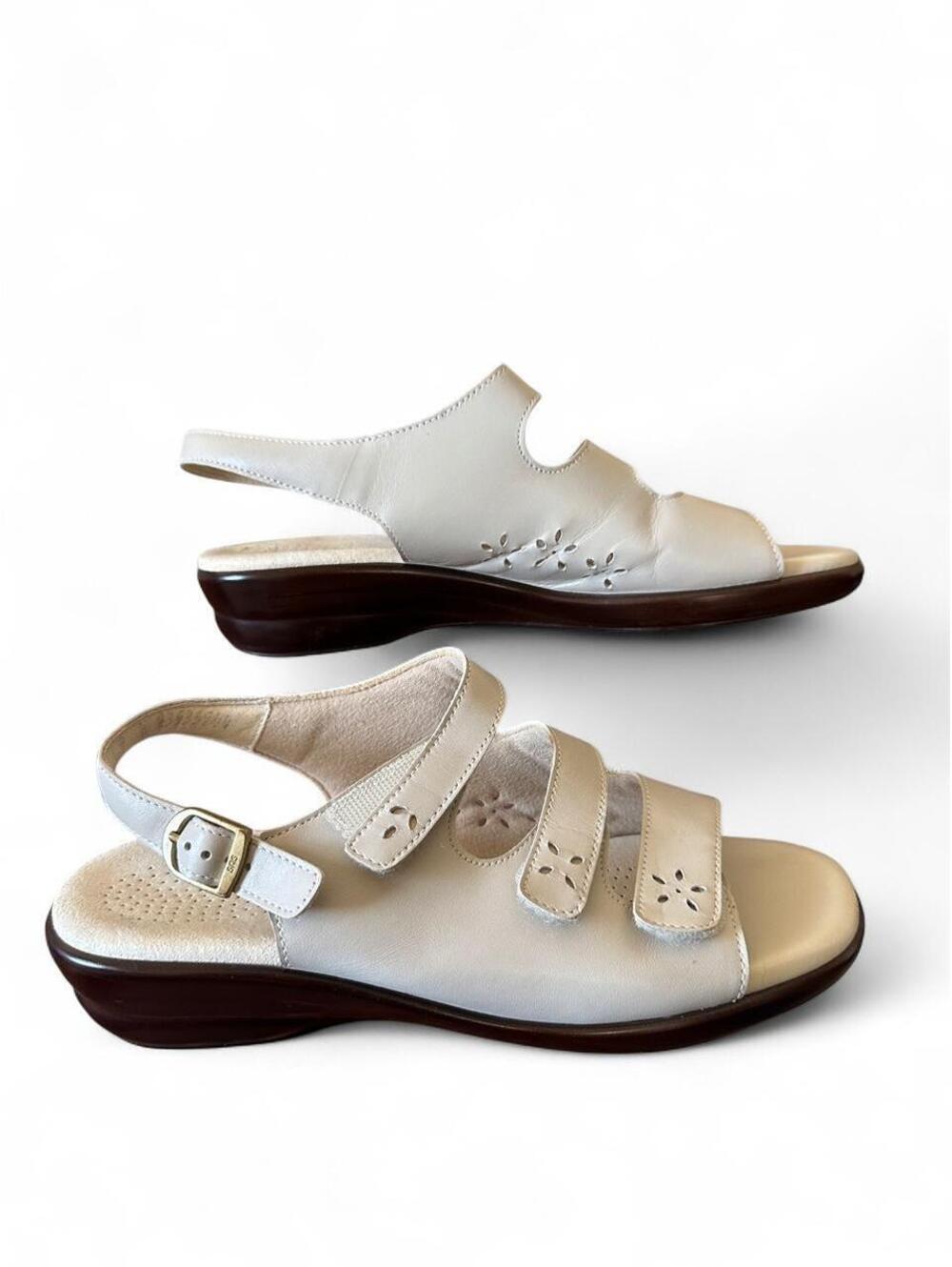 SAS Quatro Women’s 9W Bone Leather Slingback Sandals Tripad Floral